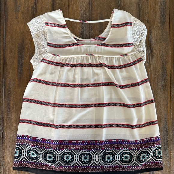 Daniel Rainn Women’s Ivory and Red Patterned Cap Sleeve Top Size M - Picture 2 of 7